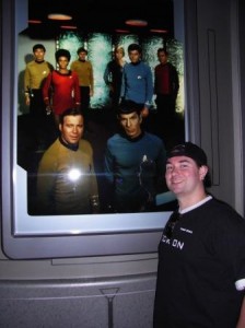 Sulu, Uhura, Kirk, Chekov, Spock, Pille, Scotty und Harry Reischmann