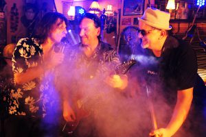 Fasching Back to the 80's mit der Groundlift Band