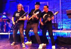 31.12.2023 - Groundlift Band - Silvester in Stegen