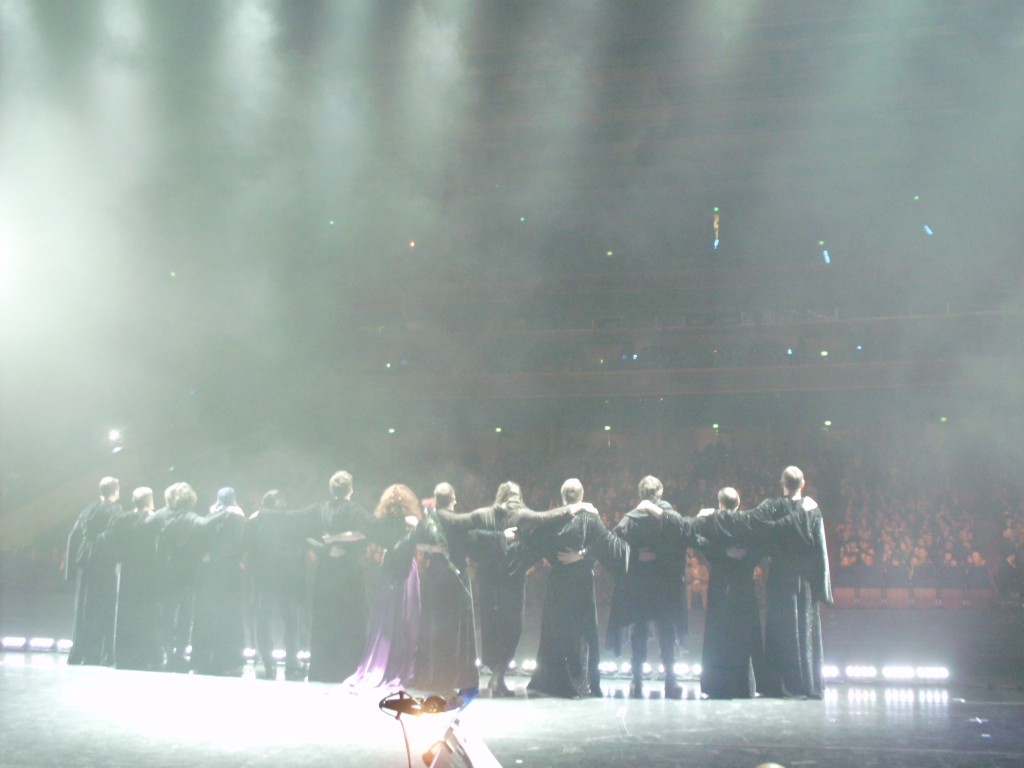 Gregorian finish the show in Kremlin Palace - the dark side of the chant tour 2011