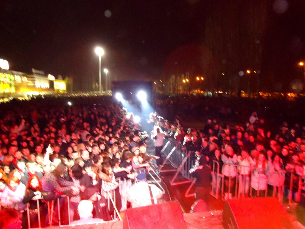 Harry Reischmann with BONFIRE 2012 Kherson City (Ukraine)