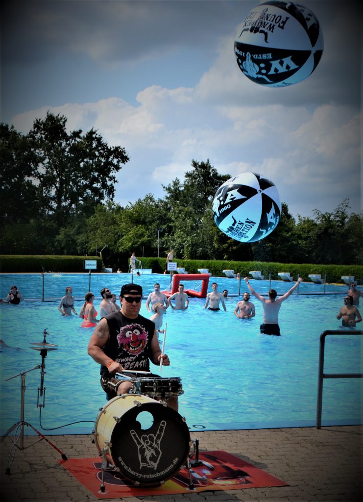 Wacken Schwimmbad 2019 - Drum show Harry Reischmann